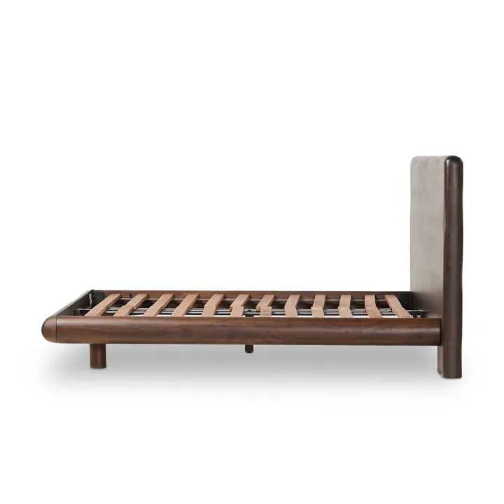Кровать Weatley из массива дерева 3