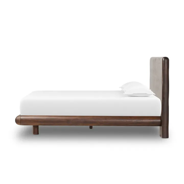Кровать Weatley из массива дерева 5