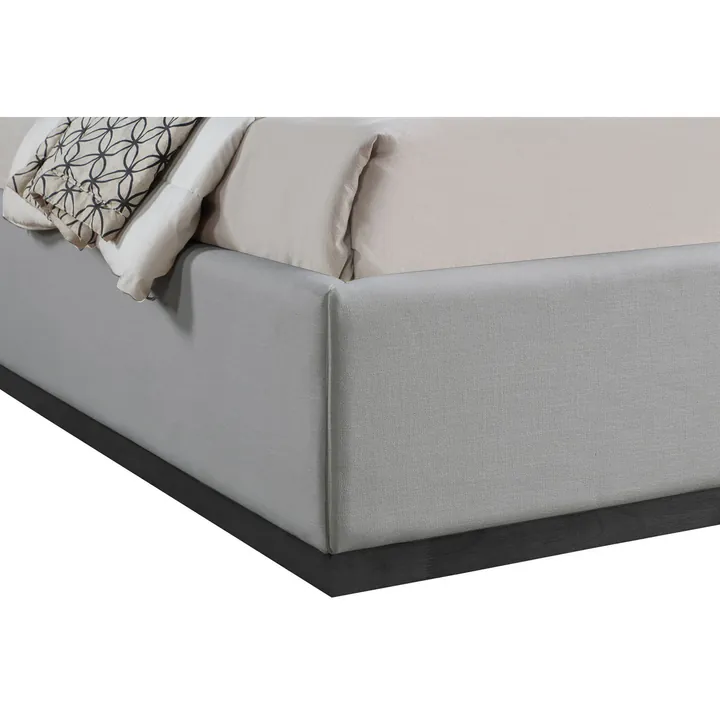 Кровать Earby 207×222×132 см обитая King размер 7