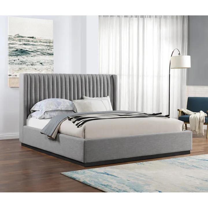 Кровать Chamblis 207×222×132 см обитая с крыльями King размер 3