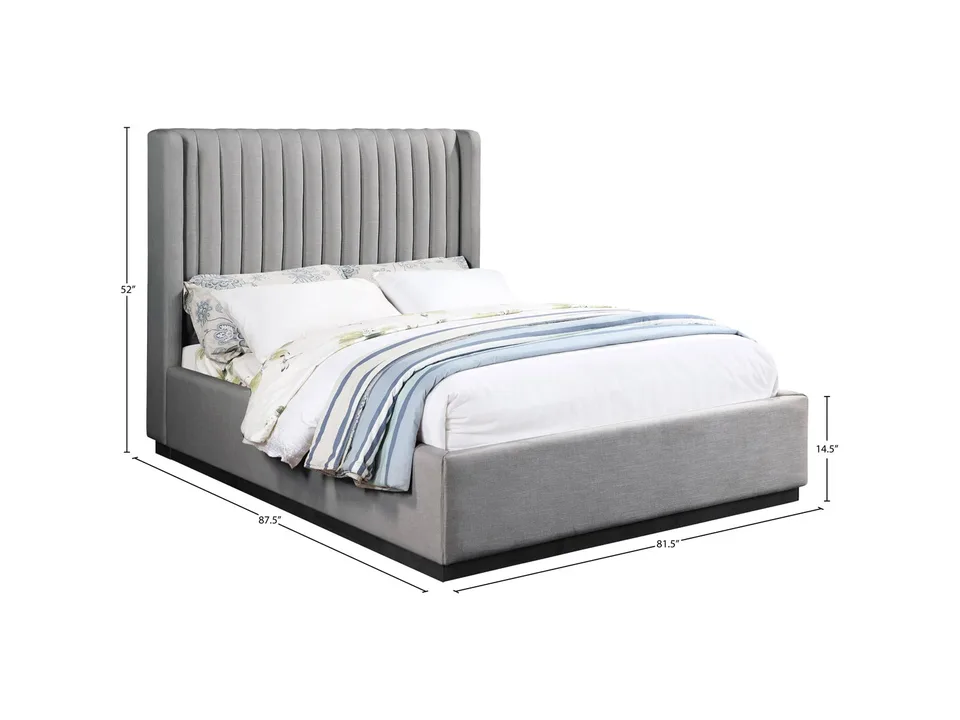Кровать Chamblis 207×222×132 см обитая с крыльями King размер 6