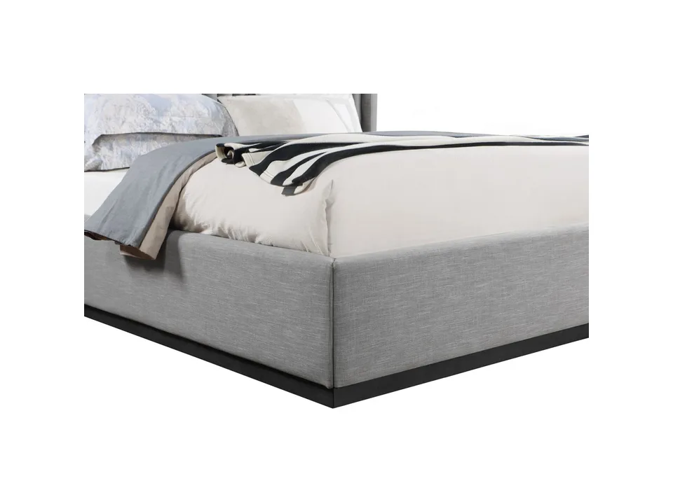 Кровать Chamblis 207×222×132 см обитая с крыльями King размер 9